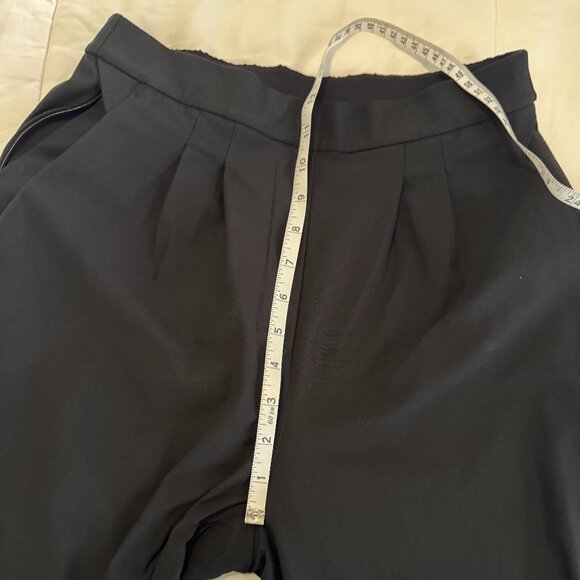 Lululemon Essential High-Rise Trouser - Picture 7 of 8